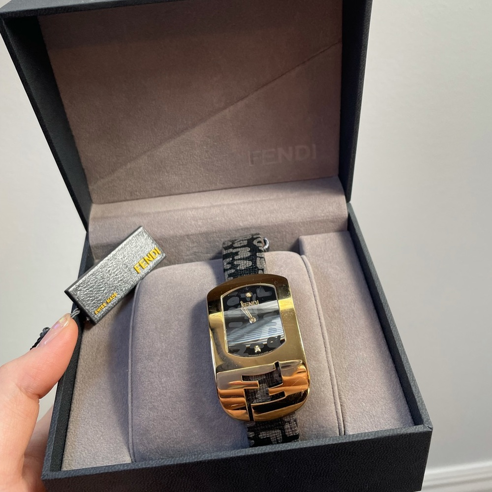 Fendi Watch with diamonds